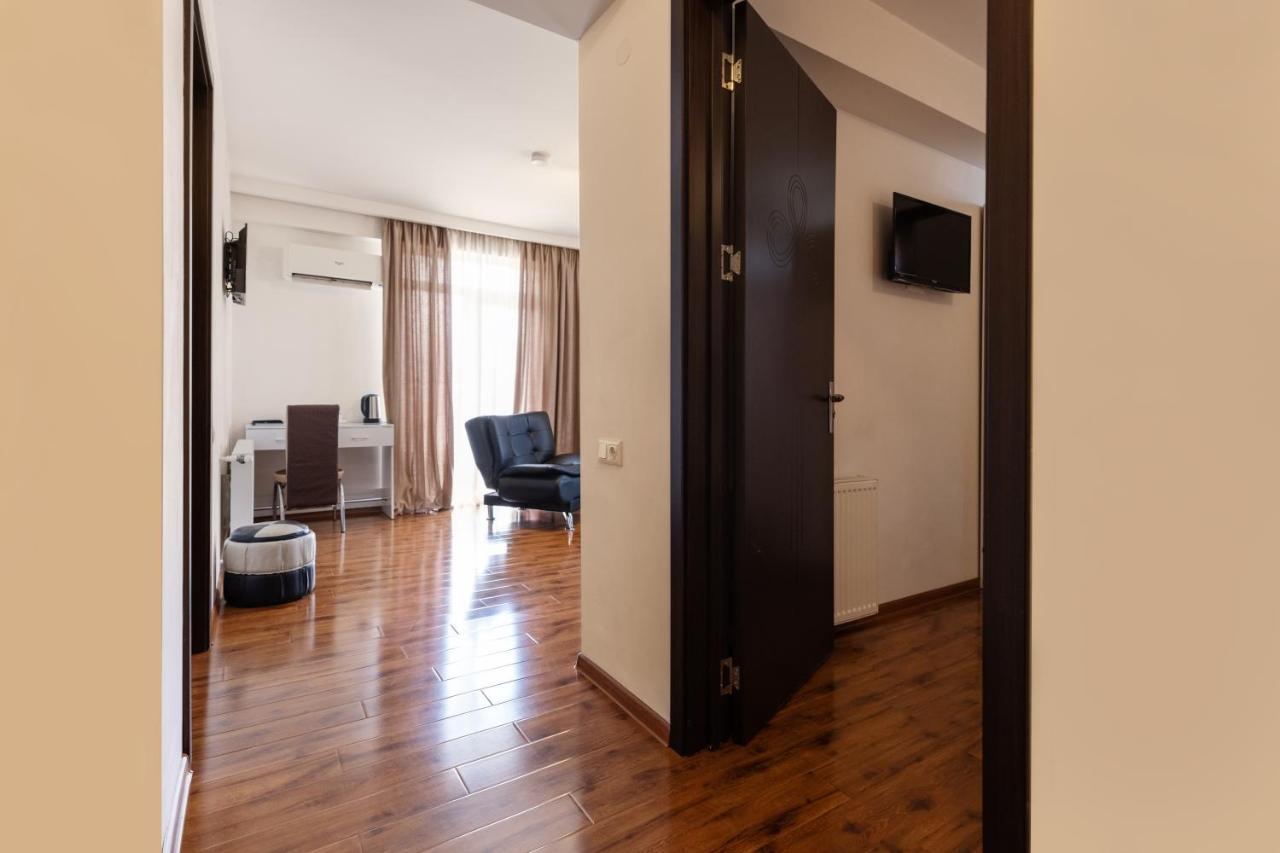 Hotel Grand Palace Tbilisi Exteriér fotografie