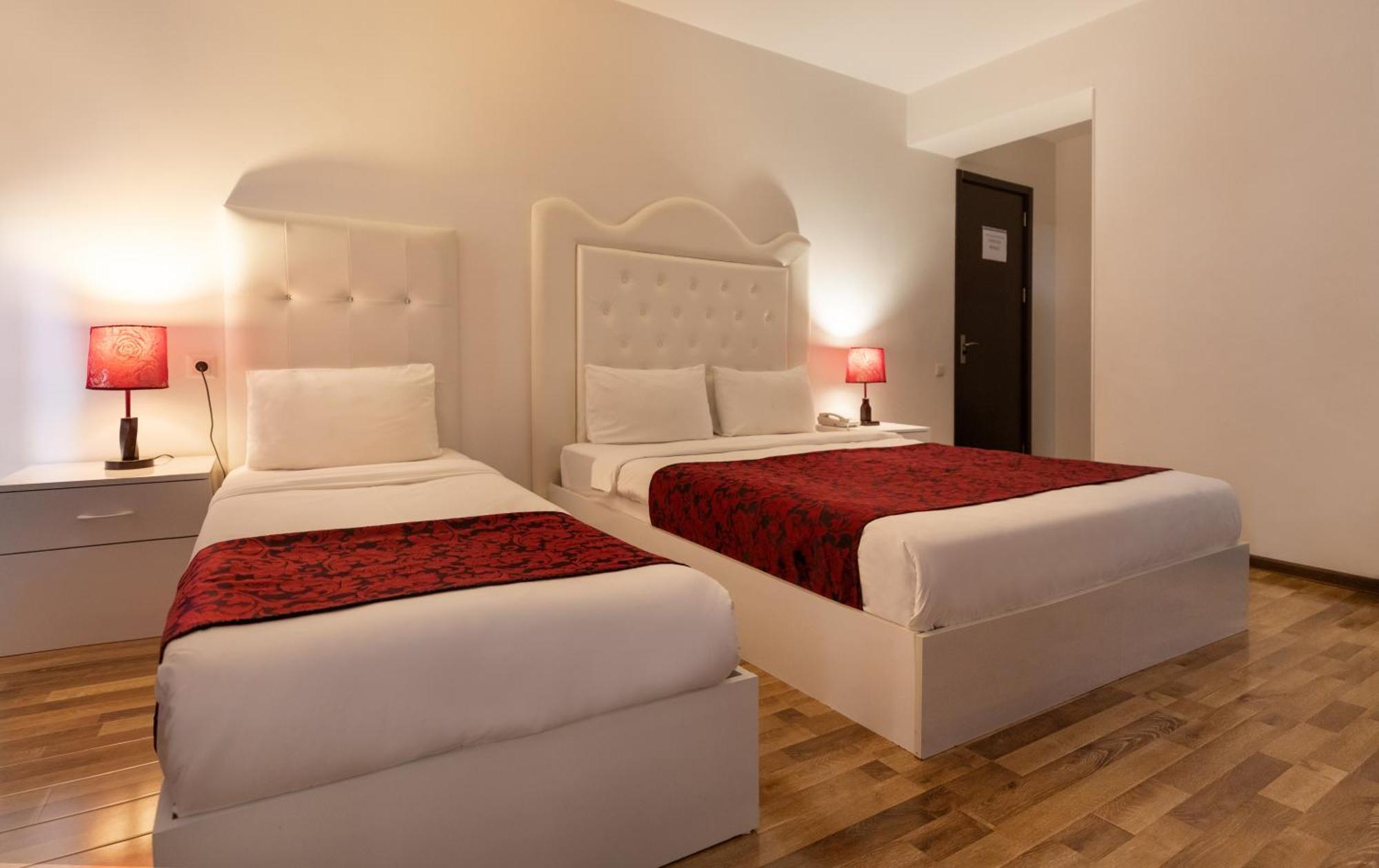 Hotel Grand Palace Tbilisi Pokoj fotografie