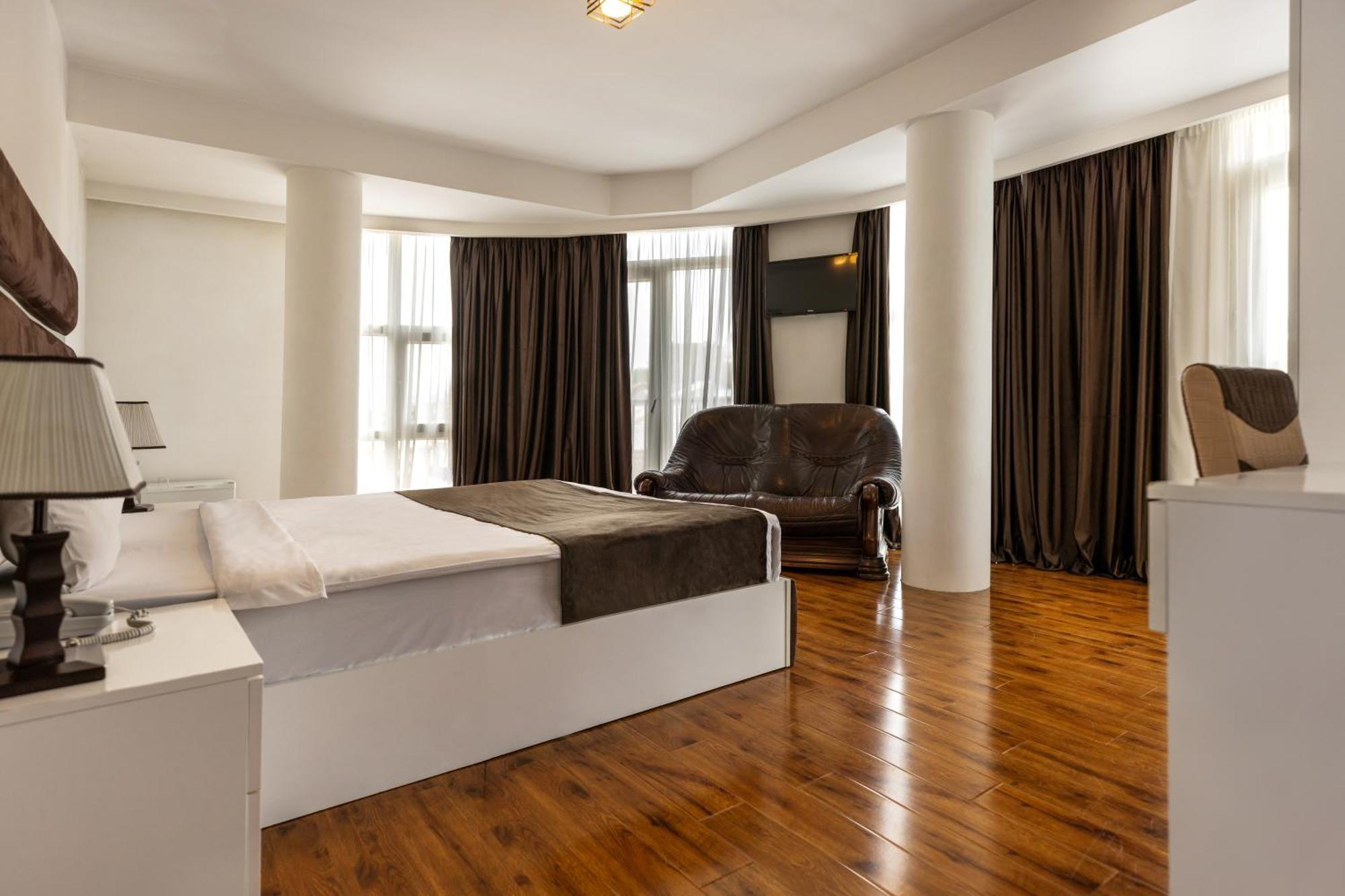 Hotel Grand Palace Tbilisi Pokoj fotografie